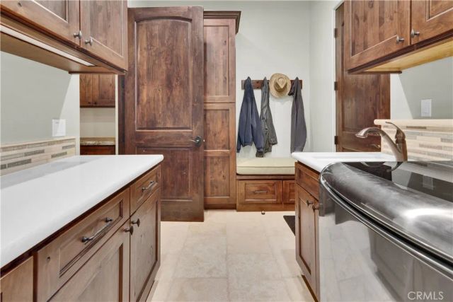 8820 Cantinas Point, Bradley, CA 93426