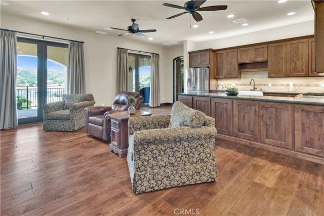 8820 Cantinas Point, Bradley, CA 93426