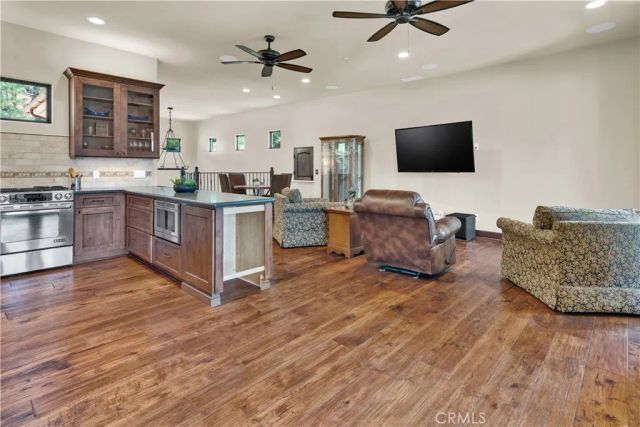 8820 Cantinas Point, Bradley, CA 93426