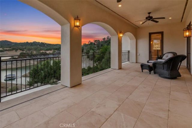 8820 Cantinas Point, Bradley, CA 93426