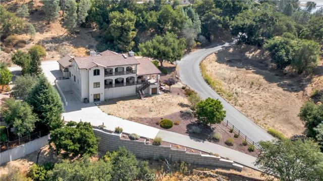 8820 Cantinas Point, Bradley, CA 93426