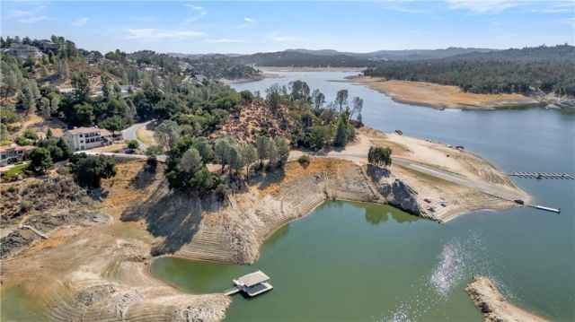 8820 Cantinas Point, Bradley, CA 93426