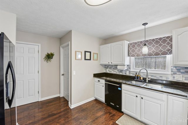 5906 Greywolf Court, Miami Twp, OH 45150