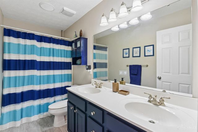 5906 Greywolf Court, Miami Twp, OH 45150