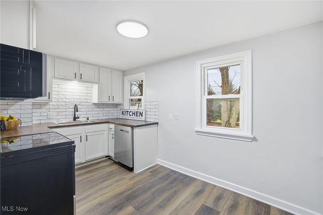 2125 39th Street NW, Canton, OH 44709