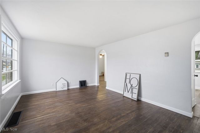 2125 39th Street NW, Canton, OH 44709