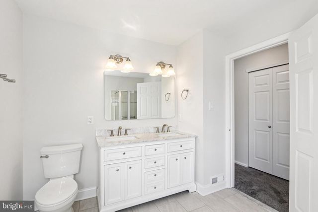 58 WATSON DR, Mount Laurel, NJ 08054