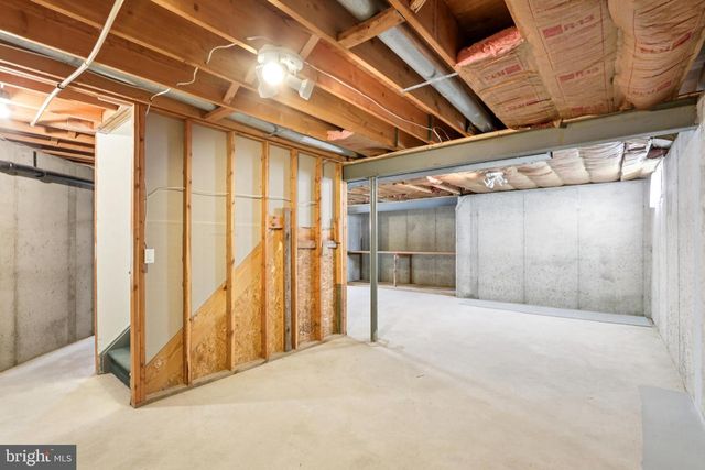 58 WATSON DR, Mount Laurel, NJ 08054