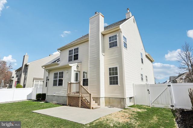 58 WATSON DR, Mount Laurel, NJ 08054