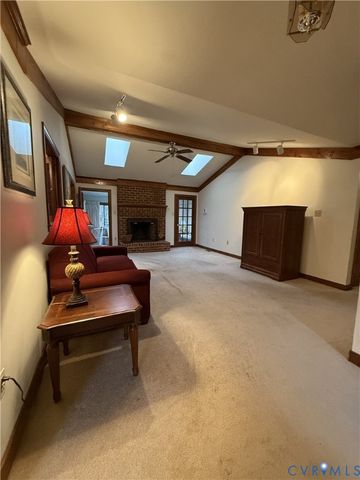 6719 Gateline Dr, North Chesterfield, VA 23234