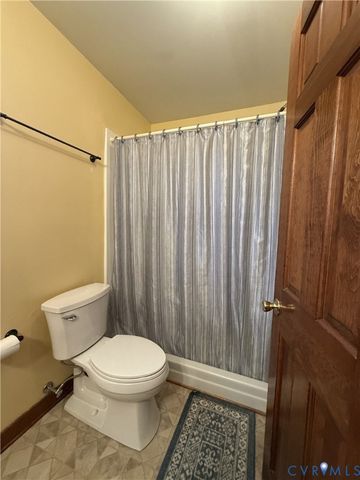 6719 Gateline Dr, North Chesterfield, VA 23234