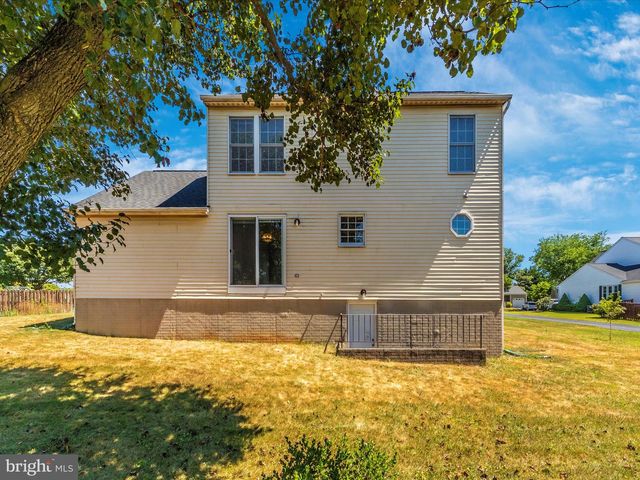 724 SUNNYFIELD LN, Baltimore, MD 21225