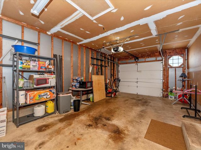 724 SUNNYFIELD LN, Baltimore, MD 21225