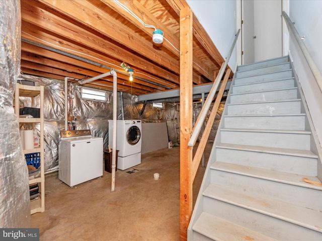 724 SUNNYFIELD LN, Baltimore, MD 21225