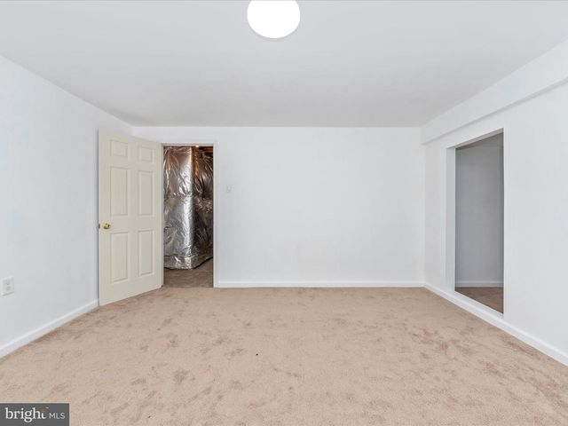 724 SUNNYFIELD LN, Baltimore, MD 21225