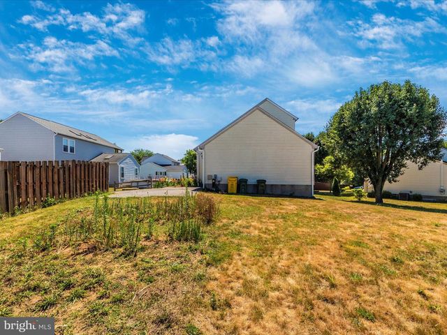 724 SUNNYFIELD LN, Baltimore, MD 21225