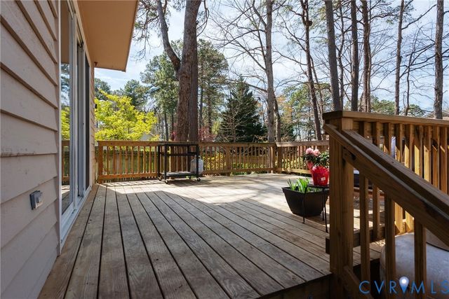 4600 Breithorne Ct, Glen Allen, VA 23060