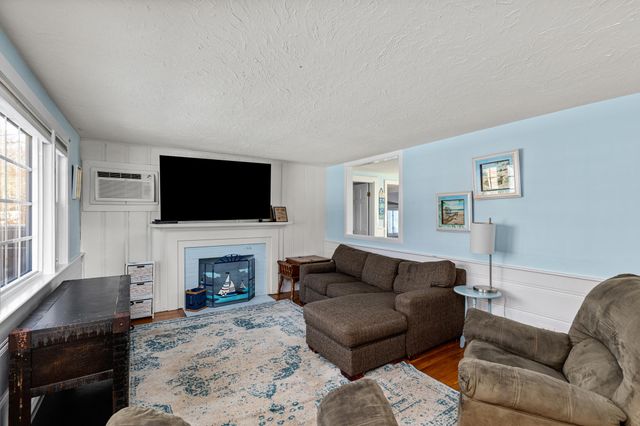 46 Pawkannawkut Drive, South Yarmouth, MA 02664