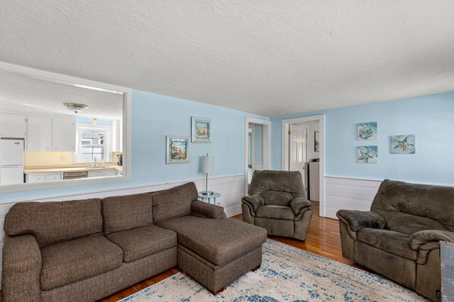 46 Pawkannawkut Drive, South Yarmouth, MA 02664