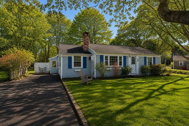 46 Pawkannawkut Drive, South Yarmouth, MA 02664