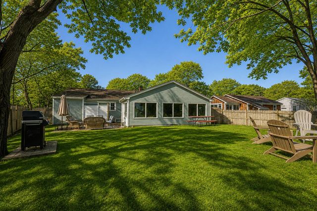 46 Pawkannawkut Drive, South Yarmouth, MA 02664