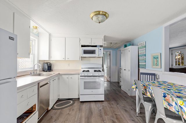 46 Pawkannawkut Drive, South Yarmouth, MA 02664