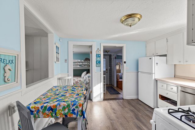 46 Pawkannawkut Drive, South Yarmouth, MA 02664