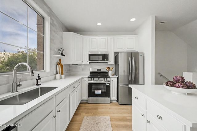 4455 E PARADISE VILLAGE Parkway S 1084, Phoenix, AZ 85032