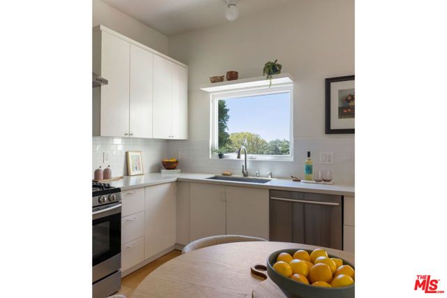 2822 Johnston Street, Los Angeles, CA 90031