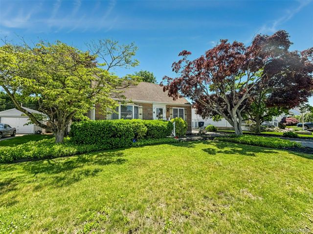 3584 Condor Road, Levittown, NY 11756