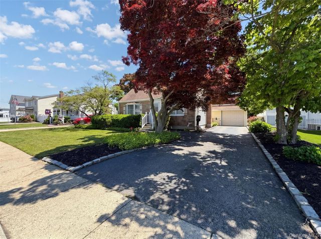 3584 Condor Road, Levittown, NY 11756