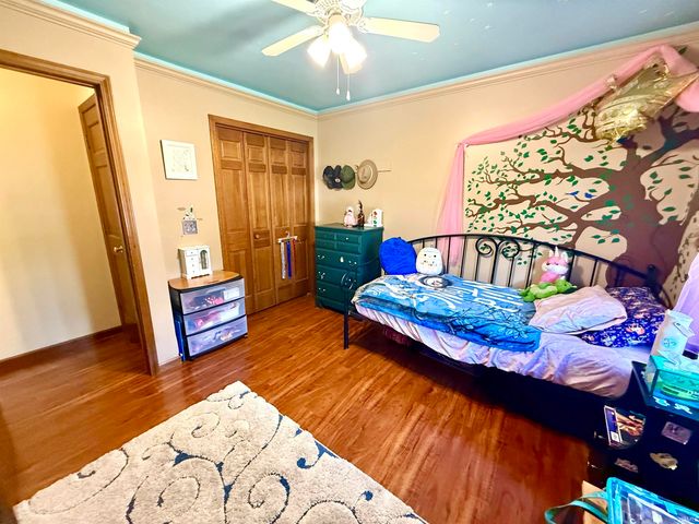 12390 Campfire Drive, Granger, IN 46530