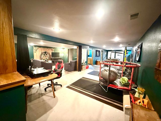12390 Campfire Drive, Granger, IN 46530