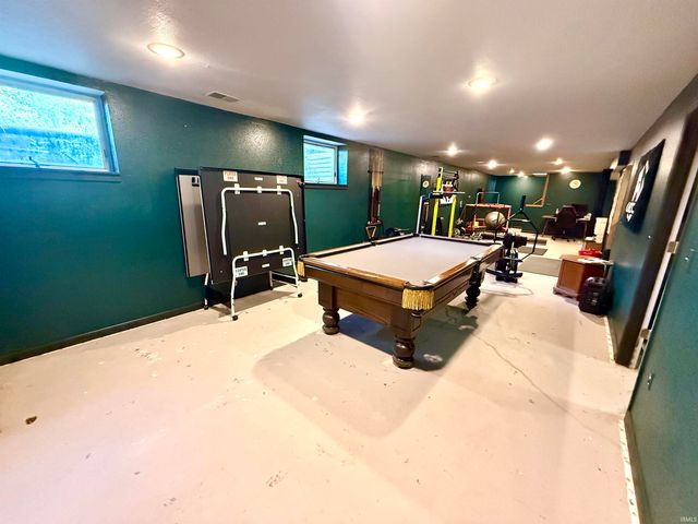 12390 Campfire Drive, Granger, IN 46530