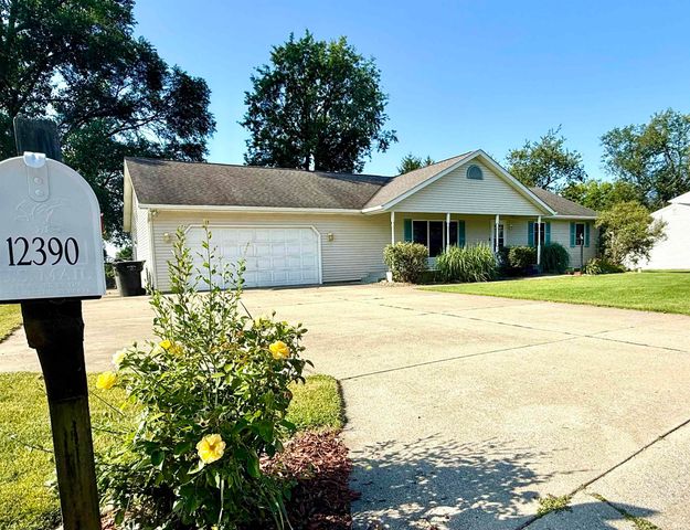 12390 Campfire Drive, Granger, IN 46530