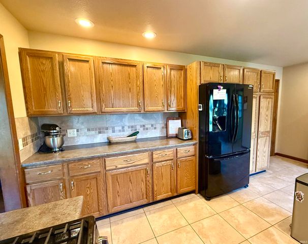 12390 Campfire Drive, Granger, IN 46530