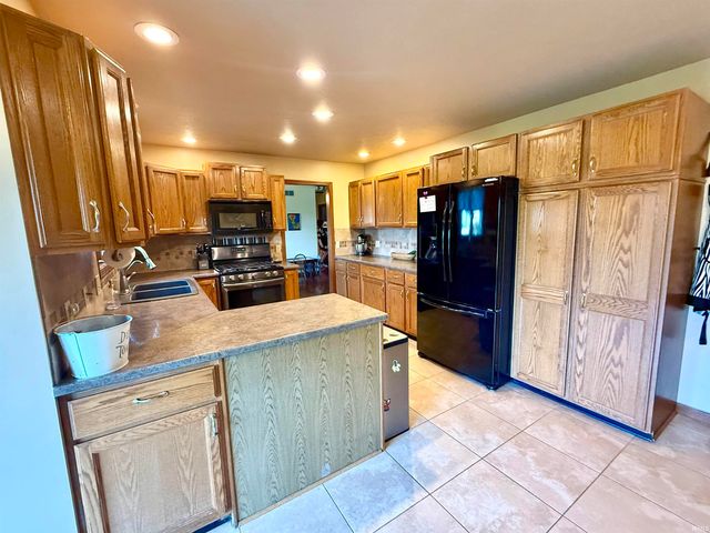 12390 Campfire Drive, Granger, IN 46530