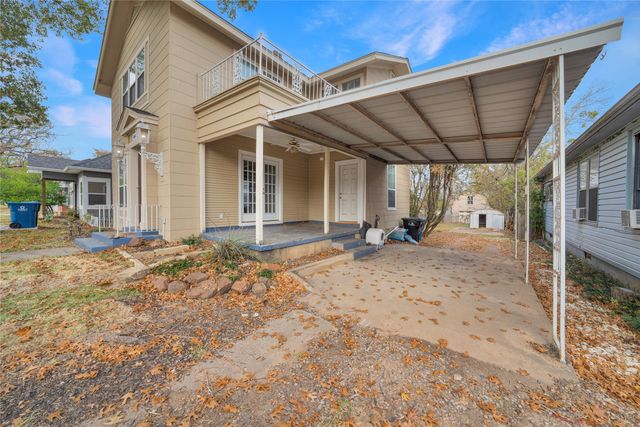 1015 W Walker Street, Denison, TX 75020