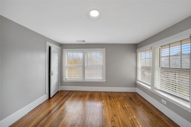 1015 W Walker Street, Denison, TX 75020