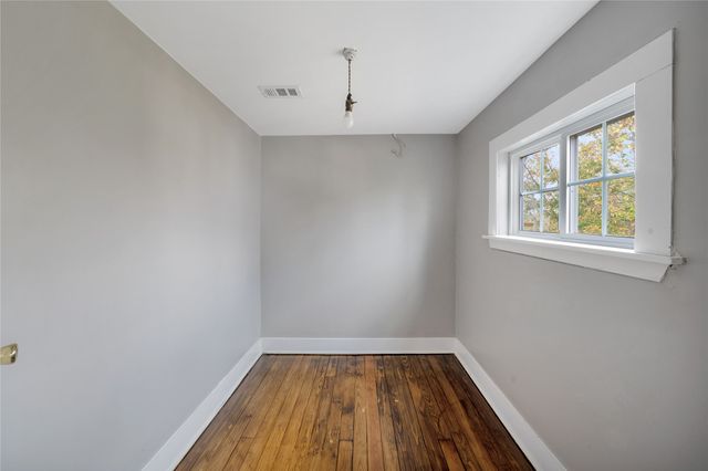 1015 W Walker Street, Denison, TX 75020