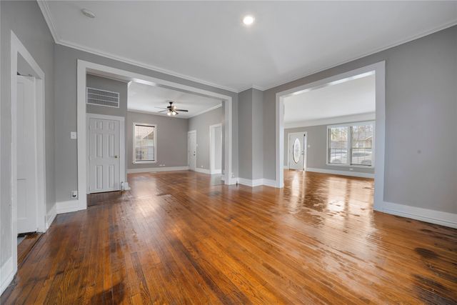 1015 W Walker Street, Denison, TX 75020