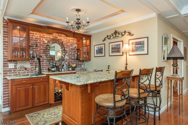 1 Evergreen Dr, Chester Twp., NJ 07930