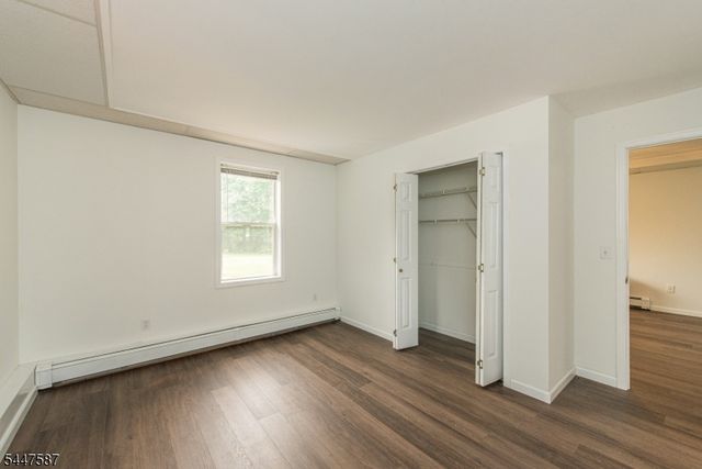 1 Evergreen Dr, Chester Twp., NJ 07930