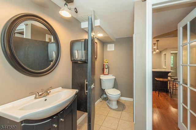 1 Evergreen Dr, Chester Twp., NJ 07930