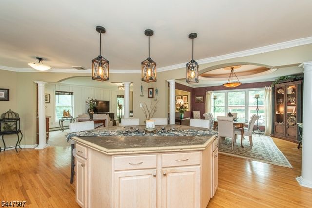 1 Evergreen Dr, Chester Twp., NJ 07930