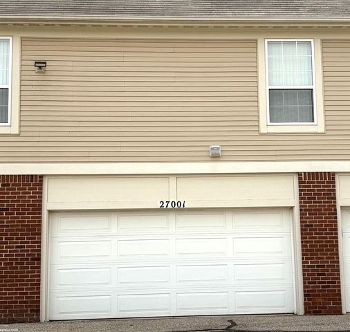 27001 Carrington Place, Harrison Twp, MI 48045