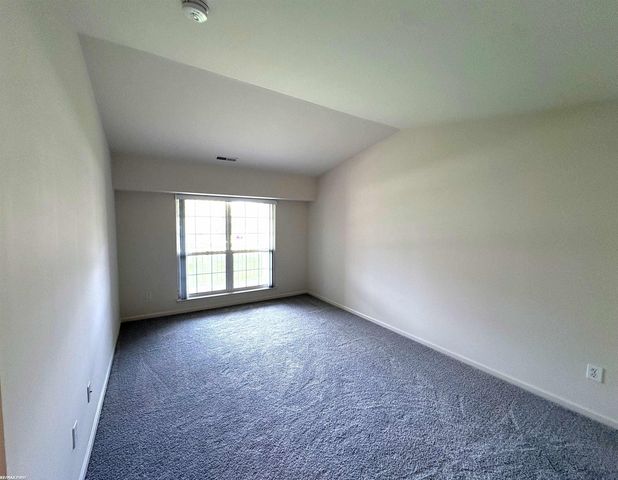 27001 Carrington Place, Harrison Twp, MI 48045