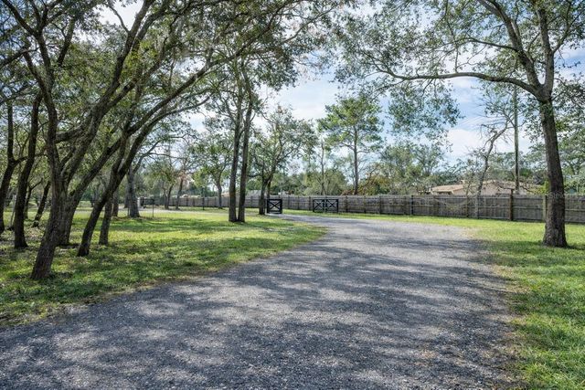 13433 TOMMY TRAIL, Hudson, FL 34669