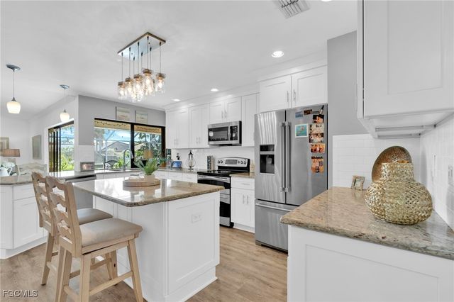 8866 Banyan Cove CIR, Fort Myers, FL 33919