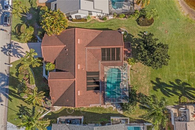 8866 Banyan Cove CIR, Fort Myers, FL 33919